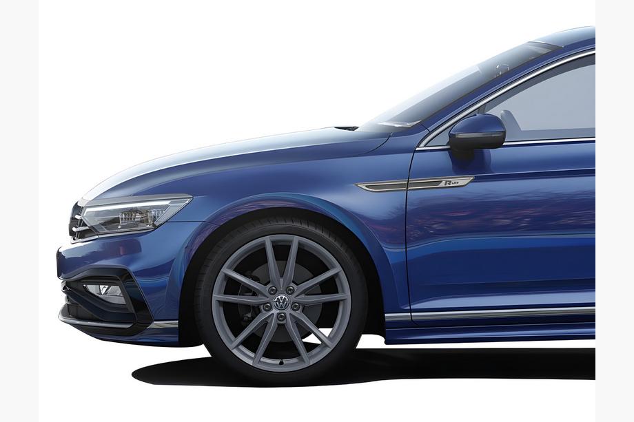 Volkswagen Passat B8 2015–2023 R-Line embleem (diverse varianten) Foto 2