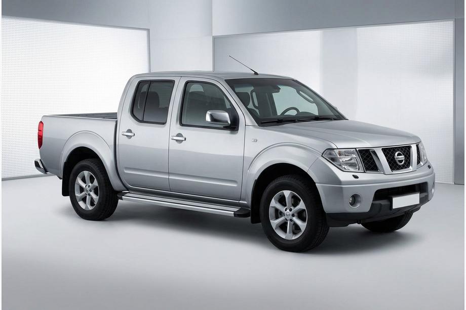 Nissan Navara 2006–2015 Side steps Maya V4 (2 st., aluminium) Image