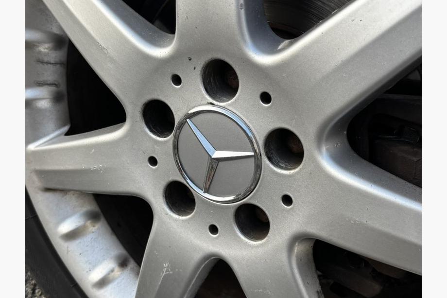 Mercedes-Benz Naafdoppen voor velgen 70/75 mm met ring (4 stuks, grijs) Foto 3