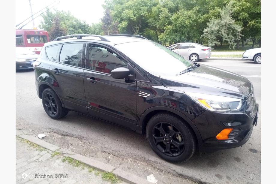 Ford Kuga/Escape 2013–2019 Turkse dakrails zwart (2 stuks) Image