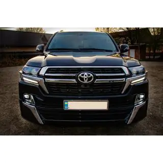 Facelift ombouwset van LC200 2008-2015 naar 2021 Executive foto 3