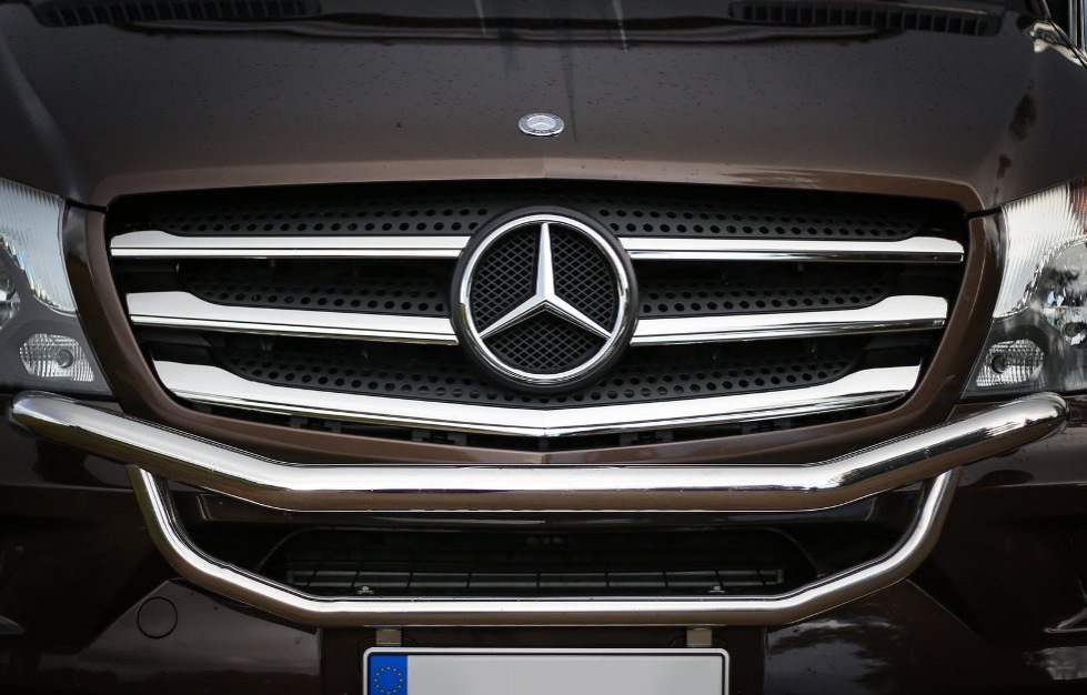 Chromen sierlijst voor de radiateurgrille van de auto
