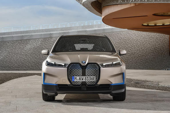 Elektrische crossover BMW iX: technologisch vlaggenschip van BMW