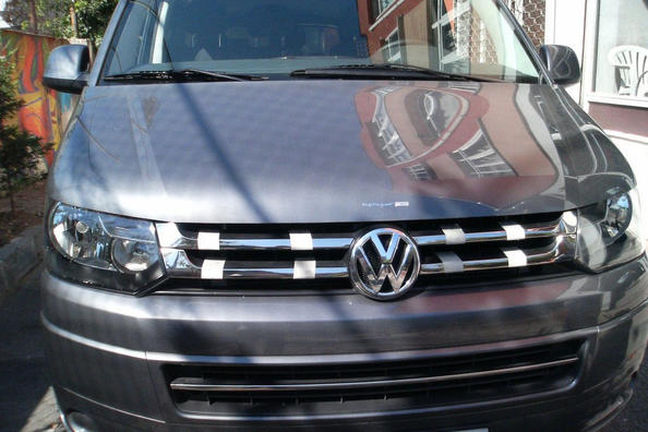 Afdekstrip voor de radiateurgrille Volkswagen T5
