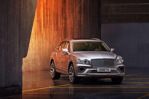 Gefacelifte Bentley Bentayga-crossover
