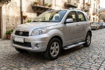 Daihatsu Terios 2006–2017 Mevsim Grey side steps (2 stuks, aluminium) foto 1