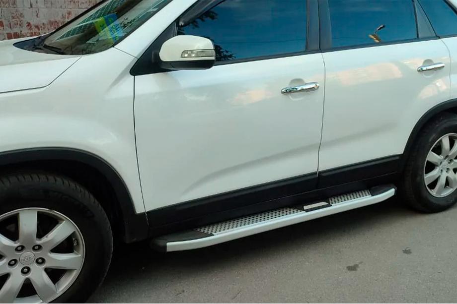 Kia Sorento II XM 2009–2014 Mevsim Grey side steps (2 stuks, aluminium) Image