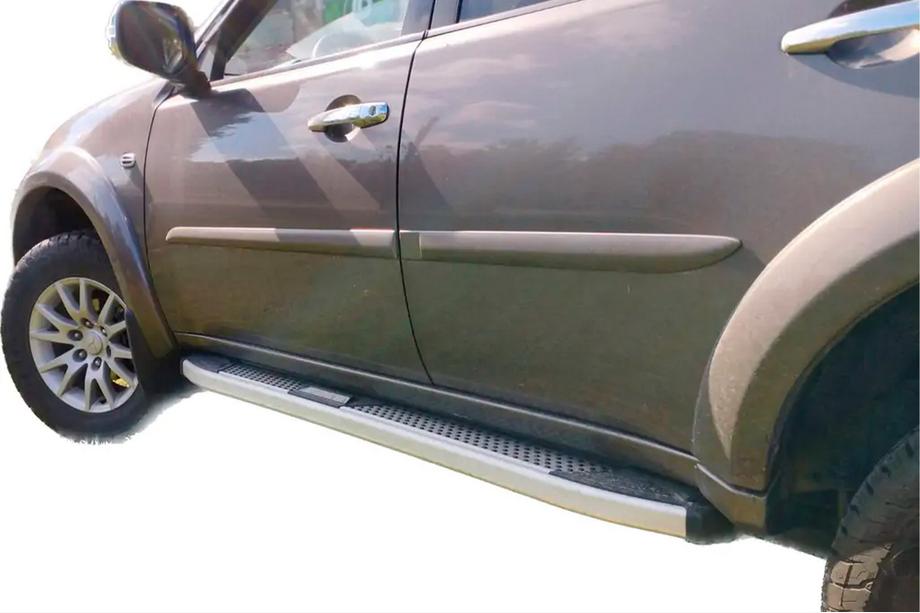 Mitsubishi Pajero Sport 2008–2015 Mevsim Grey side steps (2 stuks, aluminium) Foto 8