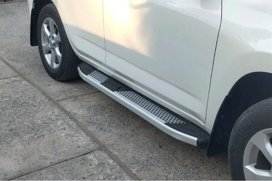 Toyota Rav 4 2006–2013 Mevsim Grey side steps (2 stuks, aluminium) Foto 1