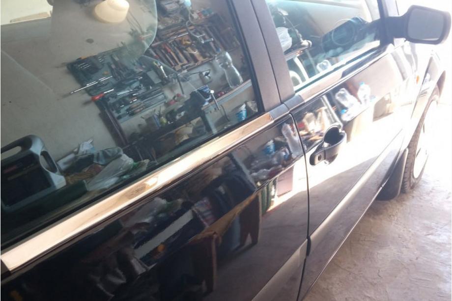 Ford Fiesta 2002–2008 Buitenste raamlijstenset (4-delig, RVS) OmsaLine - Italiaans roestvrij staal Image