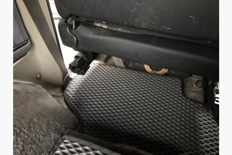 Toyota Land Cruiser 70 1984– EVA automatten (zwart) Voor + achter, achtermat uit één stuk Foto 7