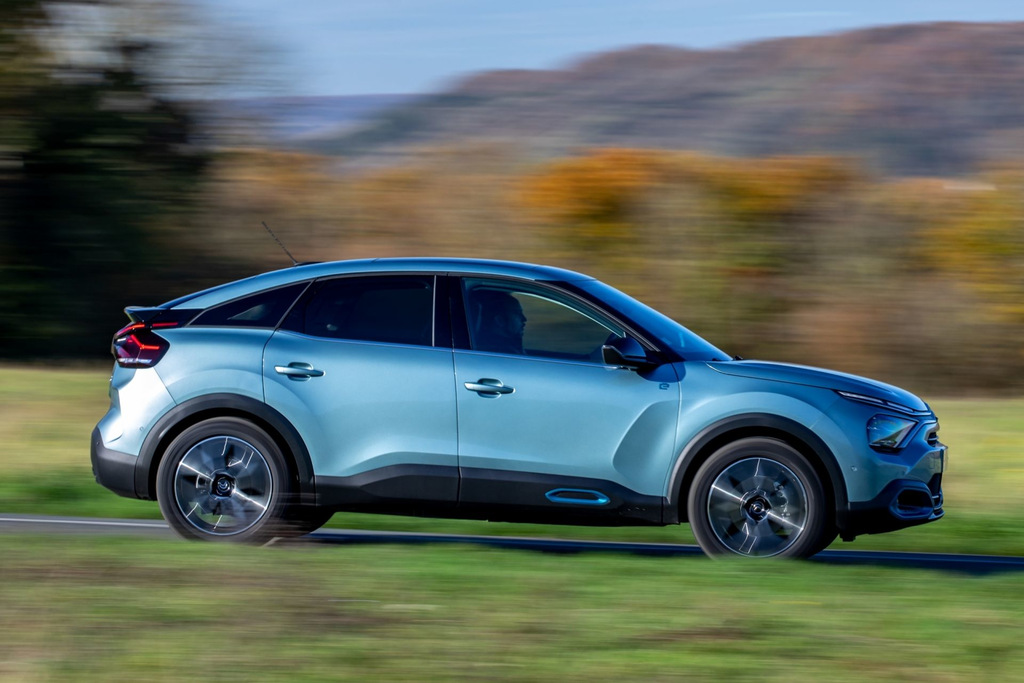 Review van de elektrische hatchback Citroen e-С4