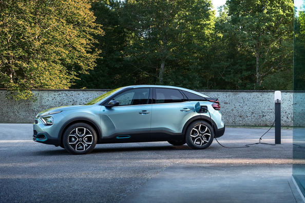 Review van de elektrische hatchback Citroen e-С4