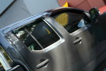 Nissan Navara 2006–2015 Raamdeflectoren (4 stuks, HIC) foto 3