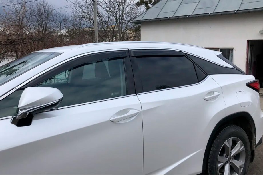 Lexus RX 2016–2022 Winddeflectors met chroomstrip Short (4 stuks, HIC) Foto 1