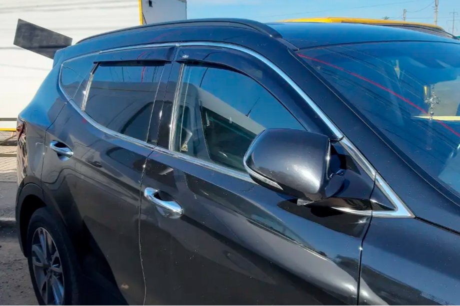 Hyundai Santa Fe 4 2018–2023 Raamdeflectors met chroomstrip (4 stuks, HIC) Foto 1