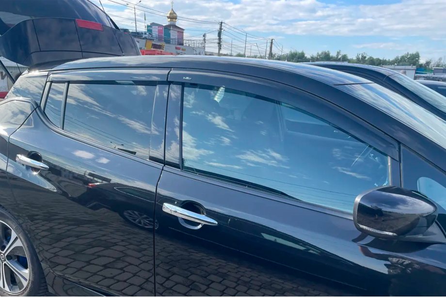 Nissan Leaf 2017– Raamdeflectoren (4 stuks, HIC) Foto 1