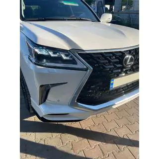 Restylingkit van model 2008-2016 naar TRD Sport (2021+) foto 3