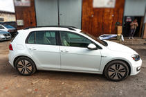 Volkswagen Golf 7/E-Golf 2012–2020 OmsaLine Solid dakrails (2 stuks, zwart) foto 6