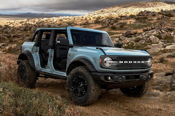 Vijfdeurs versie van de nieuwe generatie Ford Bronco SUV
