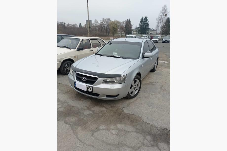 Hyundai Sonata NF 2004–2009 Motorkapdeflector (VIP) Image