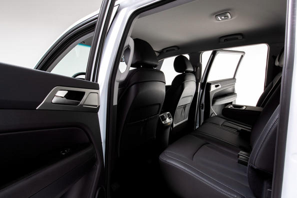 Review van de tweede generatie SsangYong Musso pick-up Foto 8