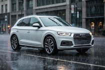 Audi Q5 2017–2025 RedLine side steps (2 st., aluminium) foto 1