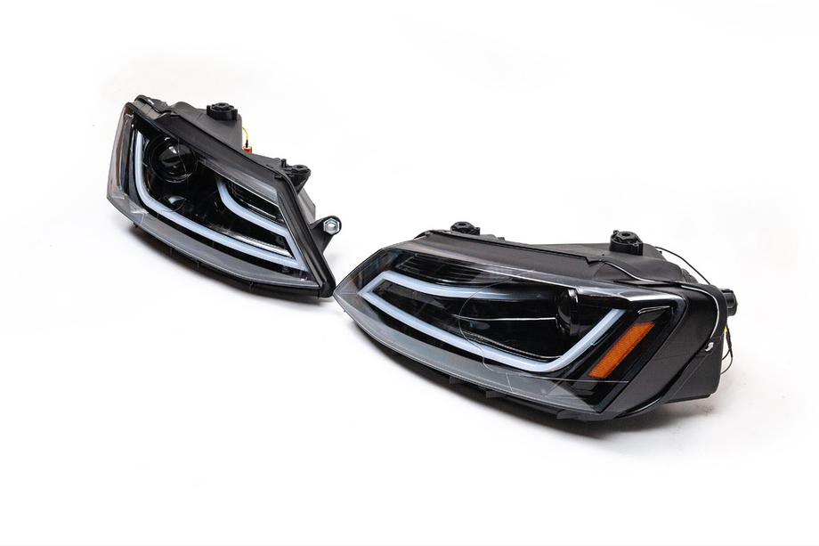 Volkswagen Jetta 2011–2018 Koplampen voor USA-uitvoering (2 stuks, LED) Image