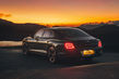 Review van de luxe vierwielaangedreven sedan Bentley Flying Spur foto 7