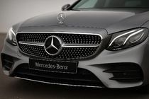 Mercedes E-class W213 2016–2023 Voorgrille Diamond Silver (voor Avantgarde/AMG-Line/E43 AMG/E53 AMG 2016-2020) Zonder camera-uitsparing foto 1