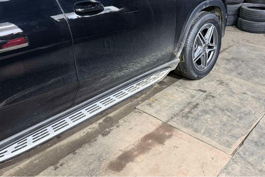 Mercedes GLE W167 2018– Side steps (2 stuks, OEM) Image