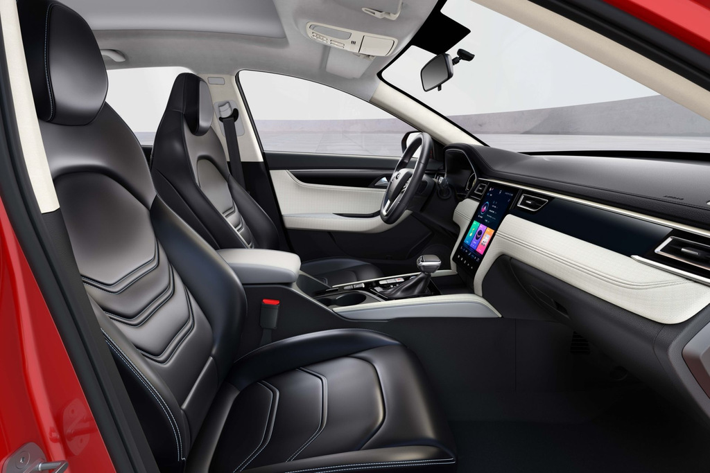 Concurrent voor Skoda Octavia verschenen op de Oekraïense markt