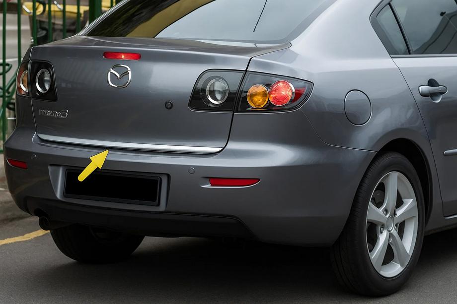 Mazda 3 2003–2009 RVS kofferbakrand SD Foto 1