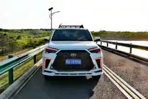 Toyota 4Runner 2009–2024 Restyling bodykit set foto 3