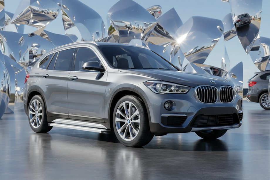 BMW X1 F48 2015–2022 Maya V2 zijtreden (2 st., aluminium) Image