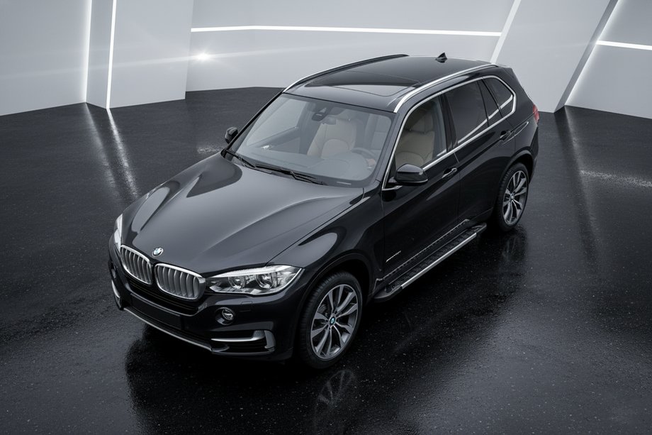 BMW X5 F15 2013–2018 RedLine side steps (2 st., aluminium) Image