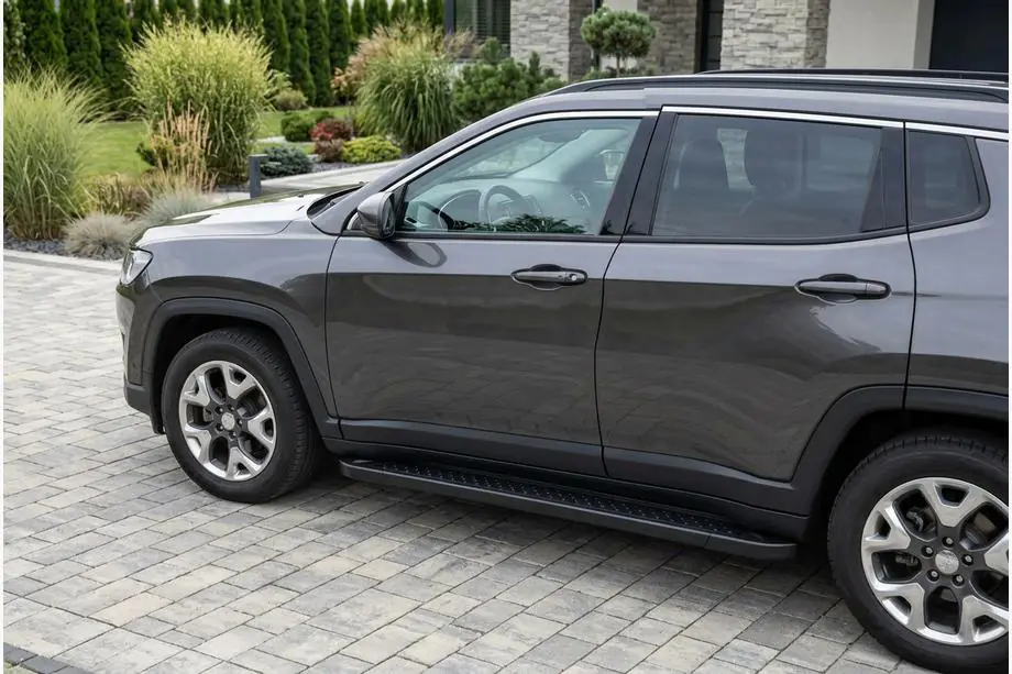 Jeep Compass 2016– Allmond Black side steps (2 st., aluminium) Image
