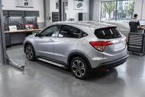 Honda HR-V 2014–2021 Side steps Allmond Grey (set van 2, aluminium) foto 2