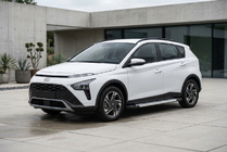 Hyundai Bayon 2021– Zijdrempels Vision New Grey (set van 2, aluminium) foto 1