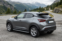 Nissan Juke 2020– Side steps Tayga Grey (2 stuks, aluminium) foto 1