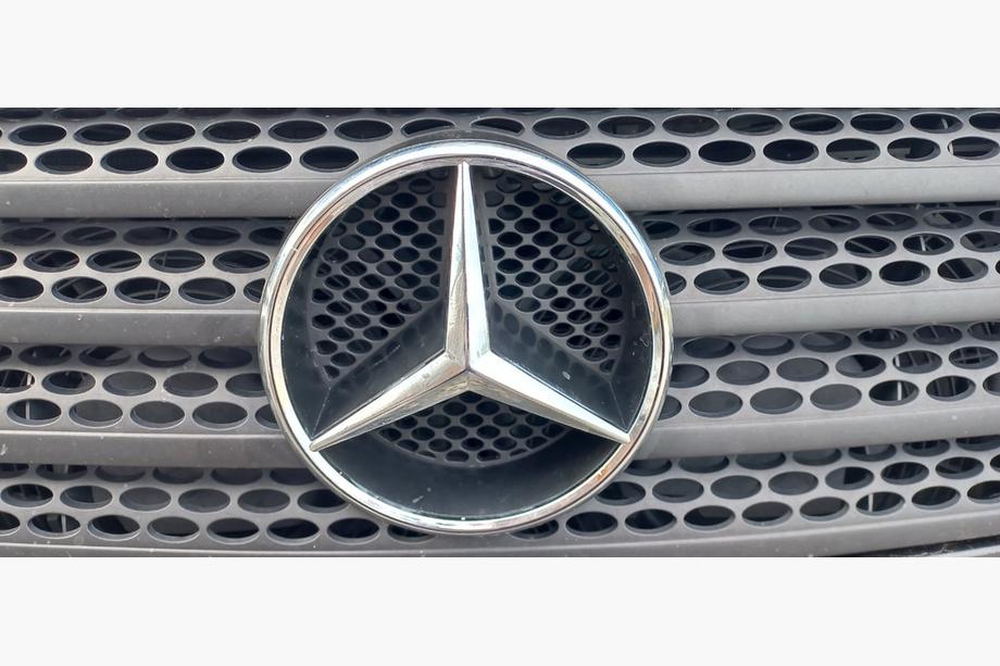 Mercedes Viano 2004–2014 Embleem voorzijde (2004-2010) Image
