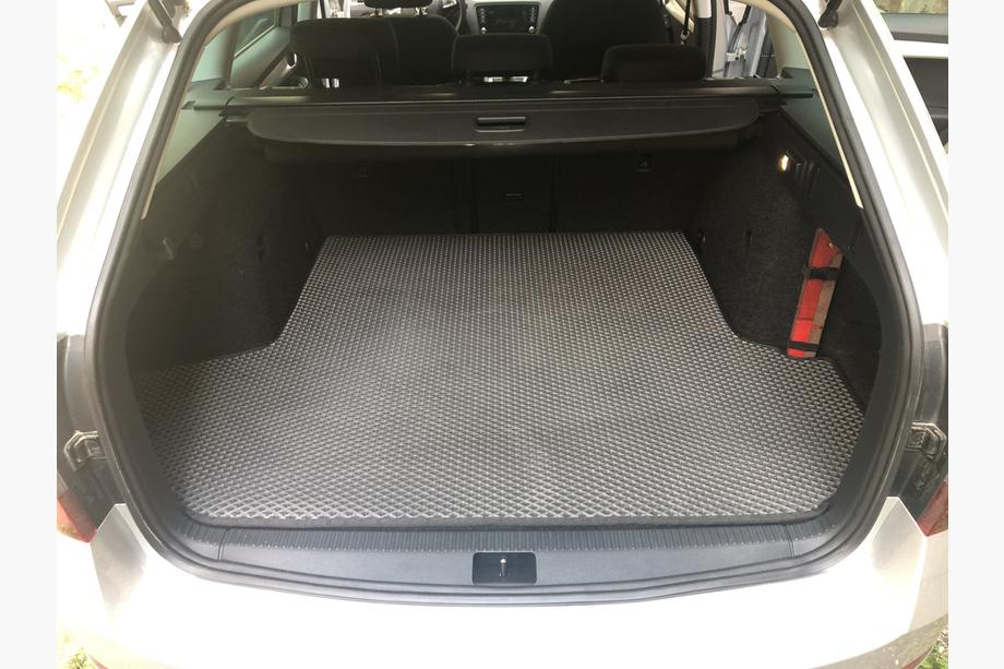 Skoda Octavia III A7 2013–2019 Kofferbakmat SW V-4 (EVA, zwart) Image