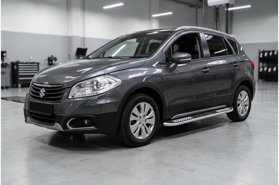 Suzuki SX4 S-Cross 2013–2016 Side steps Tayga V2 (2 stuks, aluminium) Image