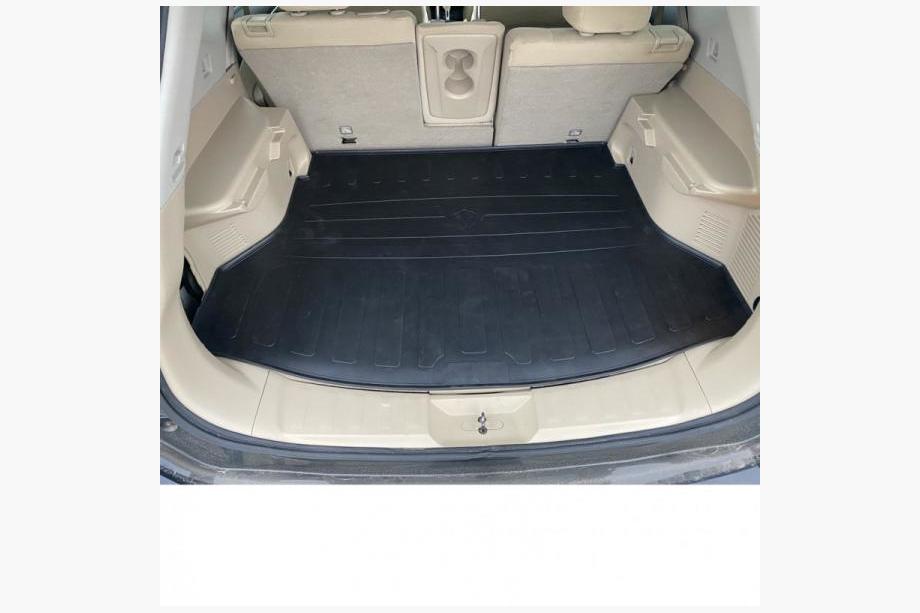 Nissan X-trail T32/Rogue 2014–2021 Rubberen kofferbakmat (thuiskomer, Stingray) Image