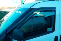 Opel Combo 2012–2018 Raamwindschermen (2 st., HIC) foto 9