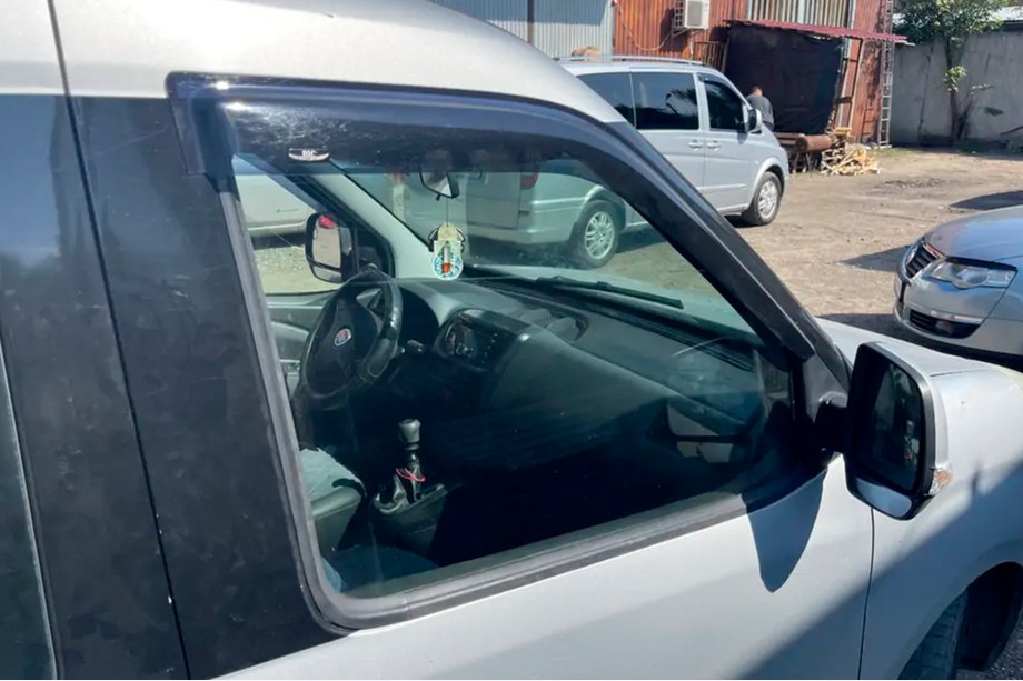Opel Combo 2012–2018 Raamwindschermen (2 st., HIC) Image