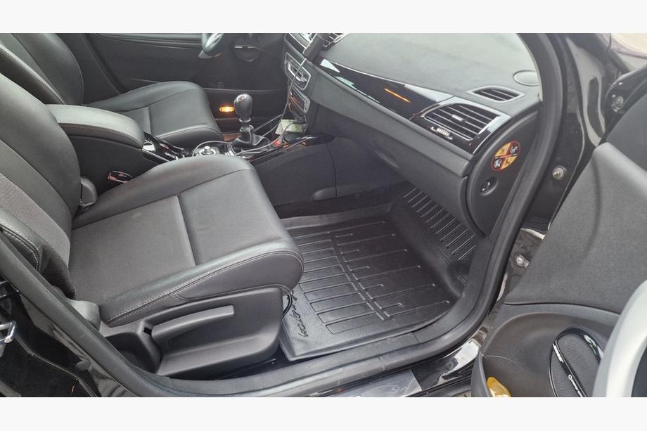 Renault Megane III 2009–2016 Stingray 3D automatten (5 stuks, polyurethaan) Foto 4
