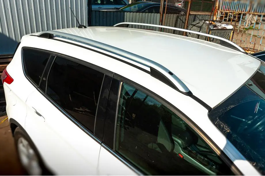 Ford Kuga/Escape 2013–2019 Skyport dakrails (grijs) Image