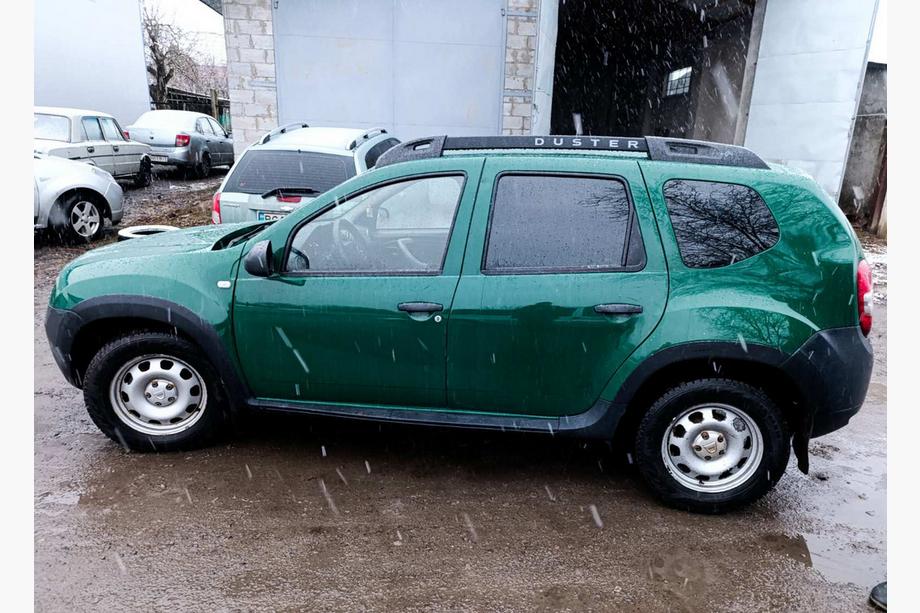 Renault Duster 2008–2017 Wielkastverbreders (4 stuks, zwart ABS) Image