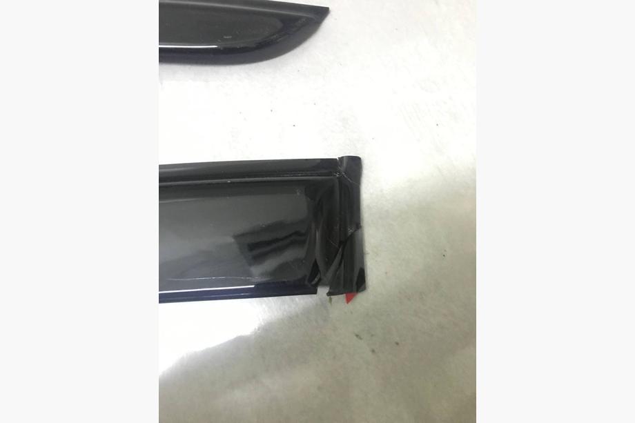 Volkswagen Caddy 2004–2010 AFGEPRIJSD! Raamwindschermen (2 stuks, MyRacing) Foto 4